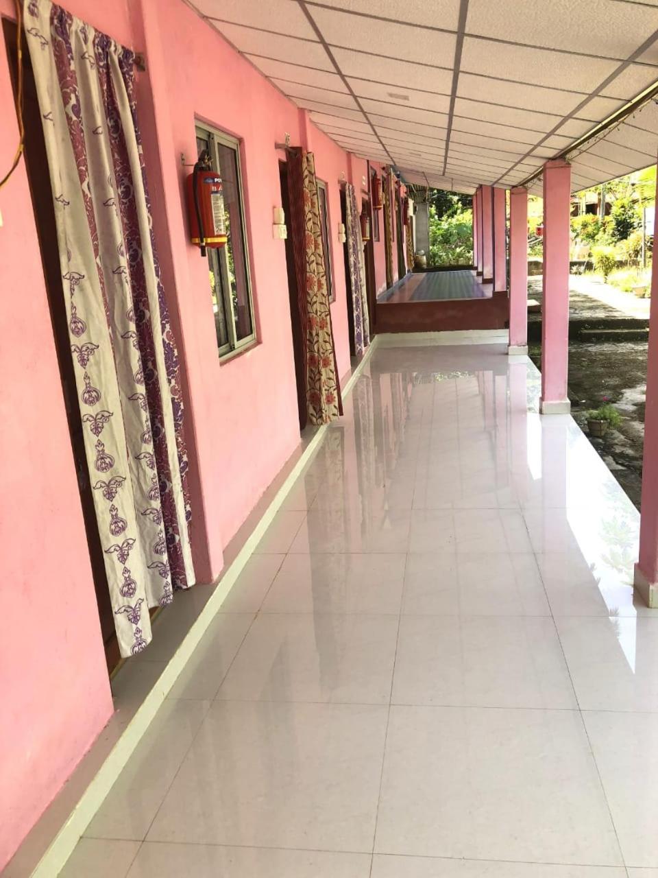 Blue Bird Residency Hotel Lakshmanpur Exterior photo